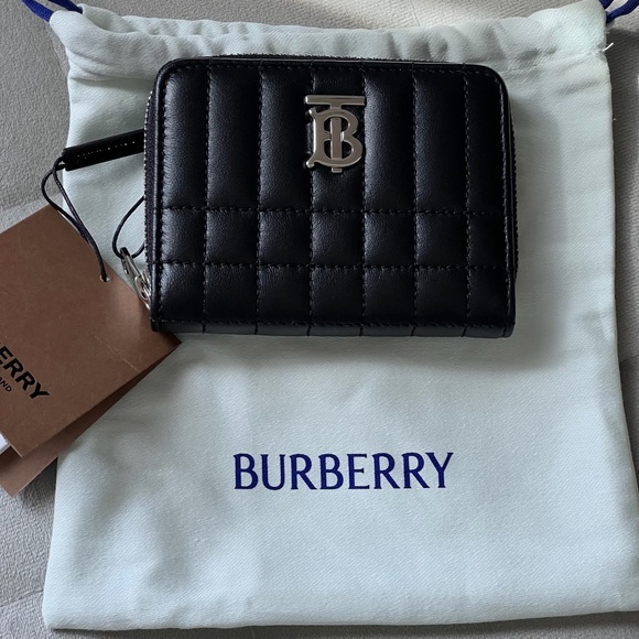 Burberry Quilted Leather Wallet in Black - Picture 1 of 11